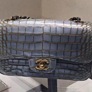 Ο οίκος Chanel «αποκηρύσσει» τα εξωτικά δέρματα