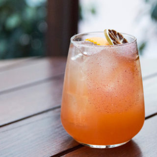 Γιατί όταν πίνεις αλκοόλ, θέλεις να φας τα πάντα;