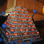 Για 9η συνεχόμενη χρονιά, οι Γιατροί του Κόσμου έστησαν Δέντρο από Γάλα στα Προπύλαια