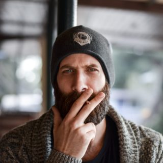 Όσοι στρίβουν το δικό τους τσιγάρο, είναι πιο δύσκολο μετά να το κόψουν