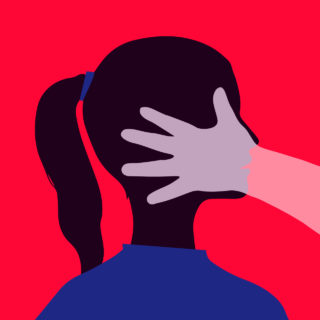 «Και ποια γυναίκα δεν έχει φάει χαστούκι;»