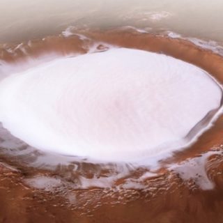 Αυτός ο κρατήρας του Άρη μοιάζει περισσότερο με μια τεράστια πίστα για σκι