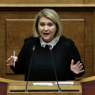 Σοφία Βούλτεψη: Μου επιτέθηκαν παρακρατικοί