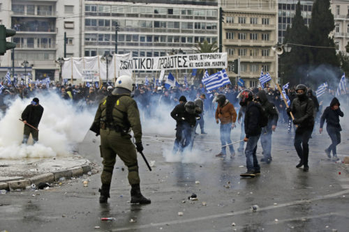 Ο διεθνής Τύπος για το συλλαλητήριο και τα επεισόδια στην Αθήνα