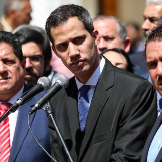 Ο Γκουαϊδό καλεί τους Ευρωπαίους να ενισχύσουν τις κυρώσεις εναντίον της κυβέρνησης Μαδούρο