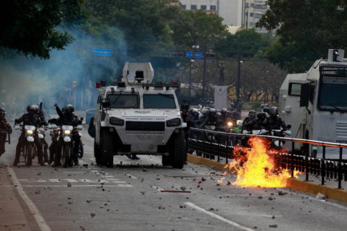 Ανατροπή Μαδούρο: 13 νεκροί σε αντικυβερνητικές διαδηλώσεις