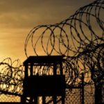 Κρατούμενος στις ΗΠΑ έχασε την ικανότητα ομιλίας, αφού πέρασε 600 στην απομόνωση