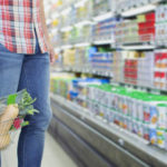 Περίπου 7.500 προϊόντα αφορά η μείωση του συντελεστή ΦΠΑ