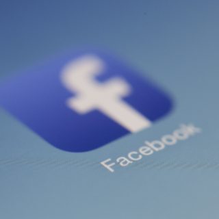 Ρεκόρ δαπανών για λόμπινγκ από Google και Facebook το 2018