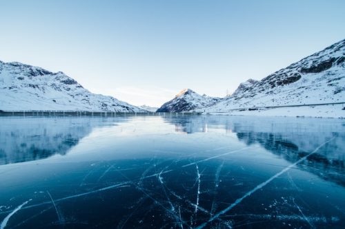 Δεκάδες χιλιάδες λίμνες στο βόρειο ημισφαίριο κινδυνεύουν να χάσουν τους χειμερινούς πάγους τους λόγω κλιματικής αλλαγής