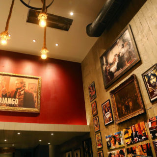 Στο Django Bar θα πιείτε όλες τις ταινίες του Ταραντίνο σε κοκτέιλ