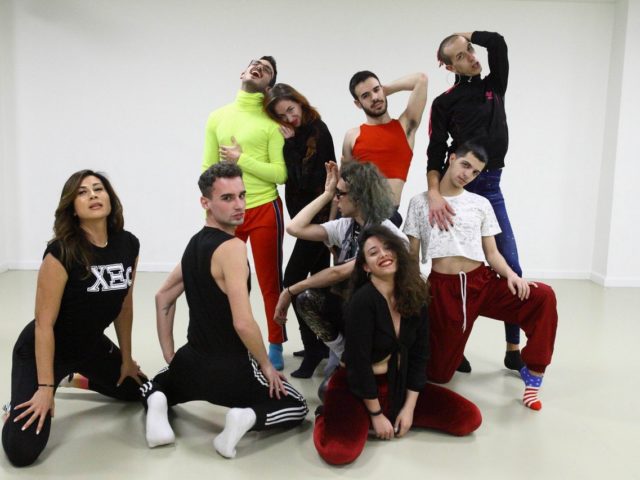 Η Αθήνα κάνει voguing και νιώθει πολύ καλύτερα με τον εαυτό της