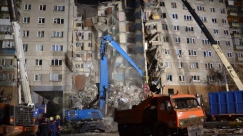 Στους 37 οι νεκροί από την κατάρρευση πολυκατοικίας στη Ρωσία