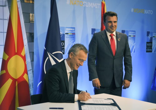 Σήμερα η υπογραφή του πρωτοκόλλου εισδοχής της Βόρειας Μακεδονίας στο ΝΑΤΟ