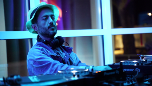O Τούρκος DJ Barış Κ αναλαμβάνει τα decks στο Ρομάντσο