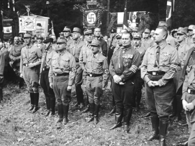 Συνεργάτες των Ναζί λαμβάνουν κρυφές πληρωμές από τη Γερμανία