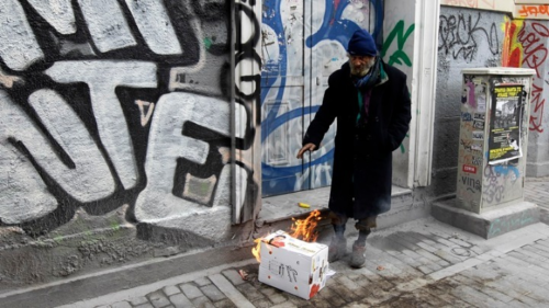 Δύο θερμαινόμενους χώρους ανοίγει ο δήμος Αθηναίων για τους άστεγους