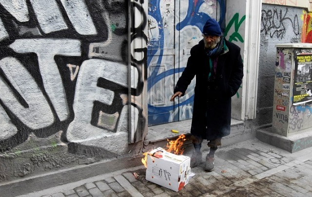 Δύο θερμαινόμενους χώρους ανοίγει ο δήμος Αθηναίων για τους άστεγους