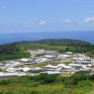 Η Αυστραλία ξανανοίγει το κέντρο κράτησης προσφύγων στο Νησί των Χριστουγέννων