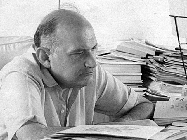 Πρατήριο βενζίνης, του Νίκου-Αλέξη Ασλάνογλου