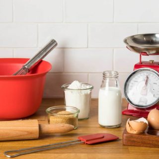 12 απαραίτητα εργαλεία για ζαχαροπλαστική χωρίς μίξερ