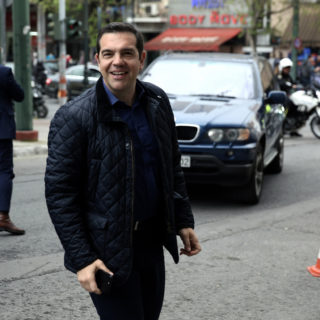 Αλέξης Τσίπρας:  «Καλώ όλους τους δημοκρατικούς πολίτες να πάρουν τον ΣΥΡΙΖΑ στα χέρια τους»