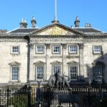 Αναφορά για ύποπτους φακέλους σε Εδιμβούργο και Γλασκώβη