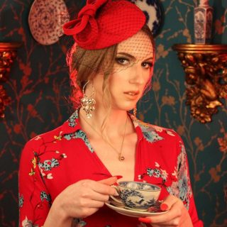 «Σεξ, ναρκωτικά και κοινωνική δικαιοσύνη»: Ποια είναι η πρώην φιλόσοφος που θα σώσει το YouTube από την ακροδεξιά;