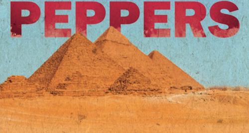Δείτε τους Red Hot Chili Peppers να διασκευάζουν Radiohead μπροστά στην Πυραμίδα της Γκίζας (ΒΙΝΤΕΟ)