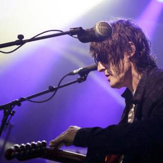 Spiritualized: Το Rock ‘n’ Roll ως Άσκηση Επιβίωσης