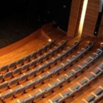 Ακροδεξιοί διέκοψαν την παράσταση «Πυρκαγιές» του ΚΘΒΕ [ΒΙΝΤΕΟ]