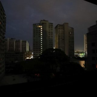 Στο σκοτάδι η Βενεζουέλα λόγω νέας μεγάλης βλάβης στο σύστημα ηλεκτροδότησης