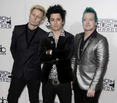 Οι Green Day θα κυκλοφορήσουν το πρώτο τους βιβλίο με τίτλο “Last of the American Girls”