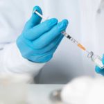 Ένα στα πέντε παιδιά, παγκοσμίως, δεν έχει εμβολιαστεί με τα συνιστώμενα εμβόλια