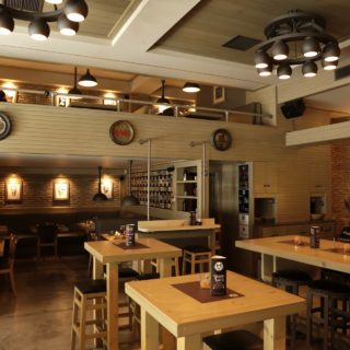 Στο Bock θα βρείτε 70 ετικέτες μπύρας από όλο τον κόσμο σε ένα κτίριο του Μεσοπολέμου