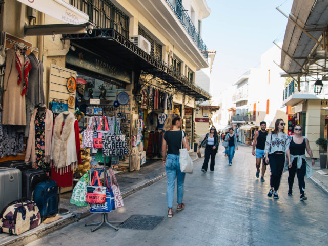 This is Athens with a Local: Θα ήθελες να συστήσεις τις αγαπημένες σου πλευρές της πόλη στους επισκέπτες της;