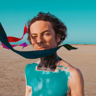 Το σύμπαν του Freedom Candlemaker είναι το μέρος όπου δημιουργεί ο Λευτέρης Μουμτζής