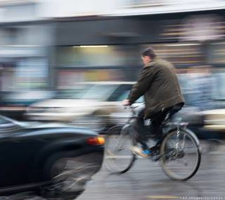 Η Ευρωβουλή ενέκρινε τους κανόνες για τις νέες τεχνολογίες οχημάτων που θα σώζουν ζωές