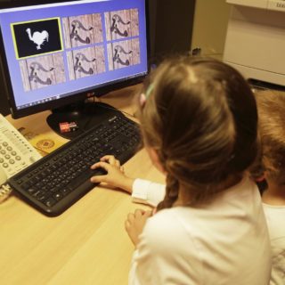 Τα ηλεκτρονικά παιχνίδια που βοηθούν τυφλά και βλέποντα παιδιά να γίνουν φίλοι