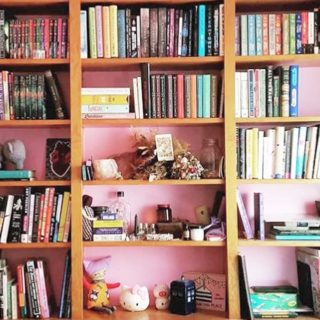 Ποια βιβλία πρέπει να κρατήσεις και ποια να χαρίσεις