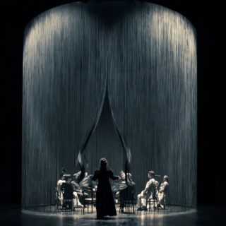 Ο κύκλος του έρωτα καλά κρατεί