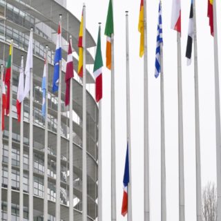 Ευρωκοινοβούλιο: Τελικά αποφασίζει κάτι που να επηρεάζει τις ζωές μας;