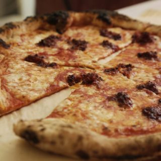 Granello: Η νέα πίτσα του κέντρου που μας έχει ξετρελάνει