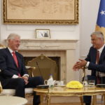 Το Κόσοβο γιορτάζει «Είκοσι χρόνια ελευθερίας» με τον Κλίντον και την Ολμπράιτ
