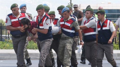 Τουρκία: Σε 141 φορές ισόβια καταδικάστηκαν 17 πρώην στρατιωτικοί, κατηγορούμενοι για το αποτυχημένο πραξικόπημα
