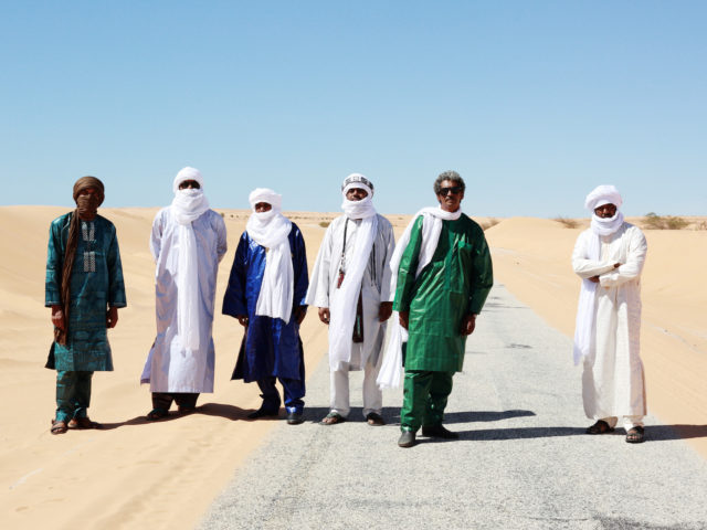 Δέκα ερωτήσεις στους Tinariwen