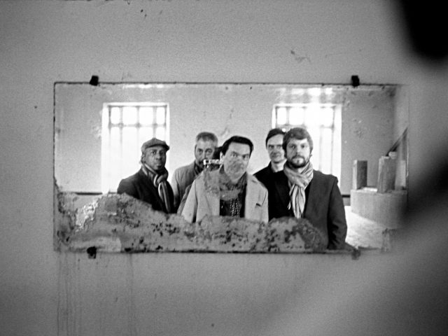 Οι Tindersticks έχουν ξεμπερδέψει οριστικά με τη νοσταλγία. Εσείς;