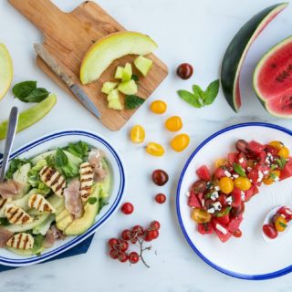 Δύο υπέροχες σαλάτες για το καλοκαίρι με καρπούζι και πεπόνι