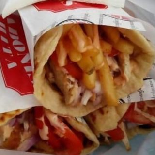 Αν βρεθείς στο Ληξούρι να τρέξεις γρήγορα να δοκιμάσεις την πίτα του Αντώνη