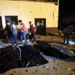 40 μετανάστες νεκροί στη Λιβυή μετά από αεροπορική επιδρομή σε κέντρο κράτησης